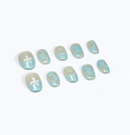 Baby Punk Letty Does Nails